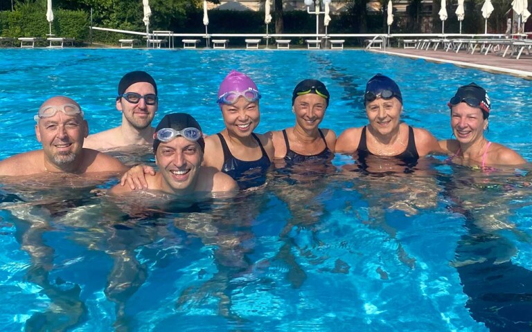 corsi di nuoto e fitness estivi in piscina all' aperto